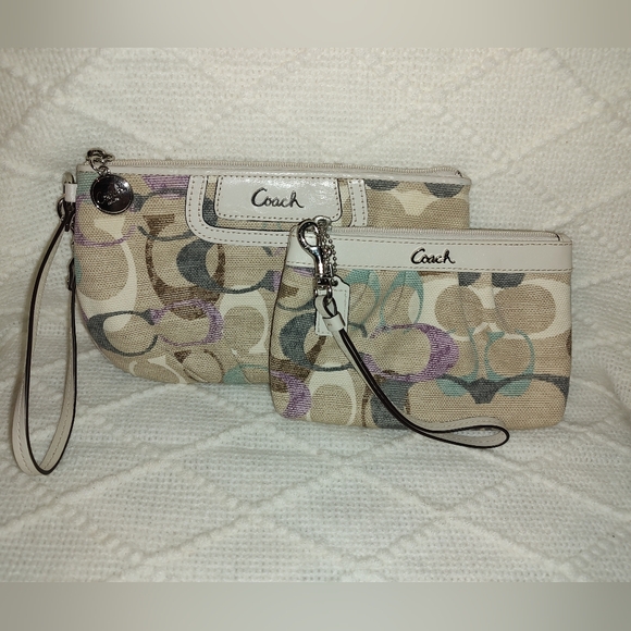 Coach EUC++ 2fer Op Art Signature C Linen Beige Large & Mini Wristlets (W76) - Picture 3 of 15